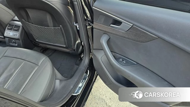 Audi A4 (B9) 2019 Черный из Кореи, фото 4