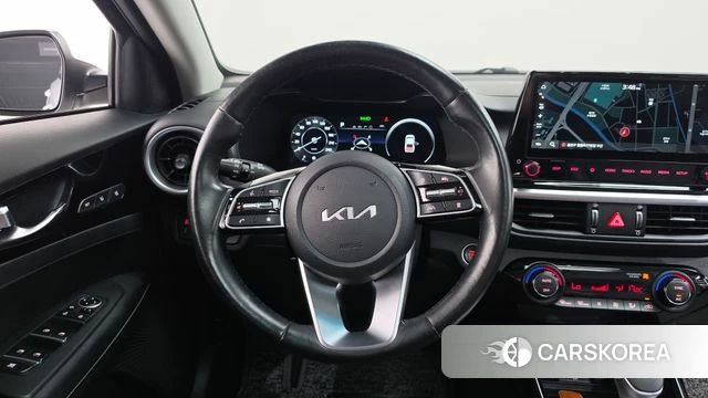 Kia The New K3 2nd generation 2022 Белый из Кореи, фото 4