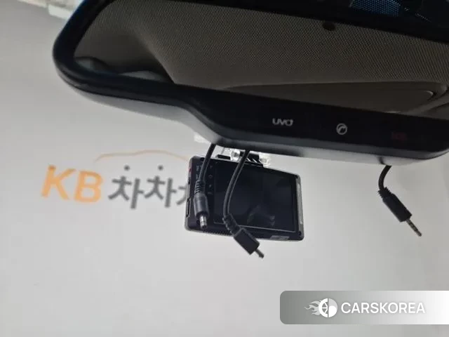 Kia The New Carnival 2018 Серебряный из Кореи, фото 4