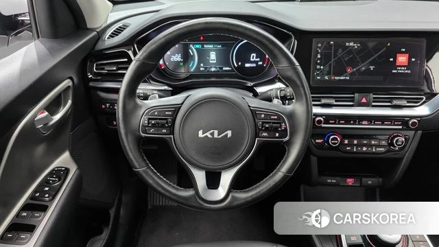 Kia Niro Plus 2022 Серебряный из Кореи, фото 4