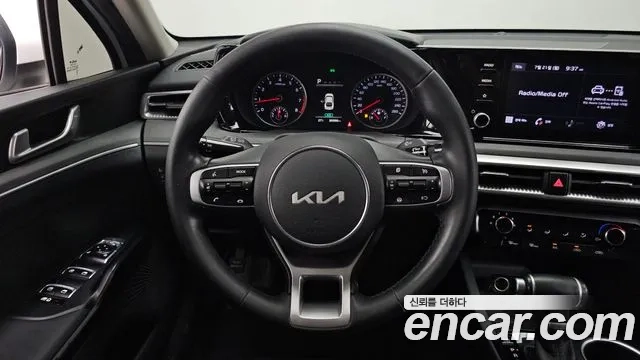 Kia K5 3rd generation 2022 Белый из Кореи, фото 4