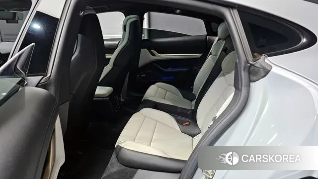 Porsche Taycan 2022 Белый из Кореи, фото 4