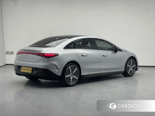 Mercedes-Benz EQE 2023 Серебристо-серый из Китая, фото 4