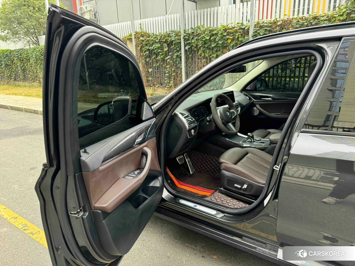 BMW X3 2021 Черный из Китая, фото 4