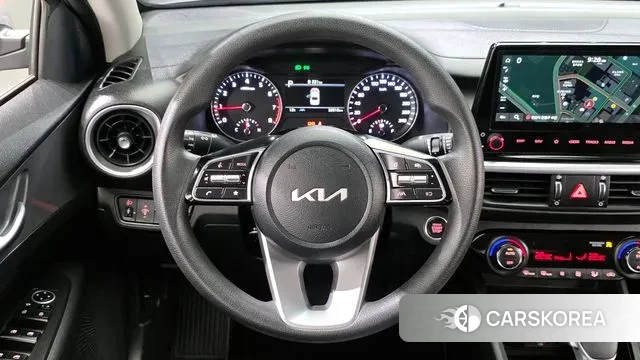 Kia The New K3 2nd generation 2022 Серебристо-серый из Кореи, фото 4
