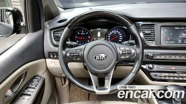 Kia The New Carnival id 2504526 из Кореи 4