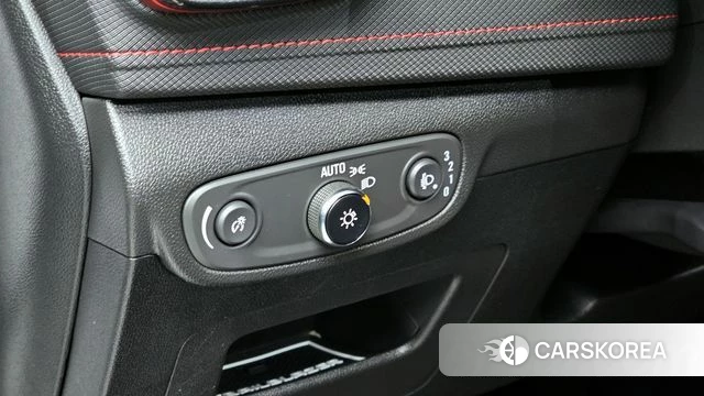 Chevrolet (GM Daewoo) The New Trail Blazer 2025 Белый из Кореи, фото 4