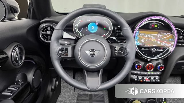 Mini Cooper Convertible 2024 Белый из Кореи, фото 4