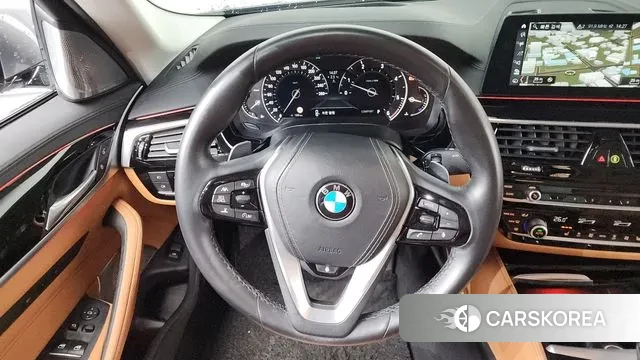 BMW 5 Series (G30) 2018 Серый из Кореи, фото 4