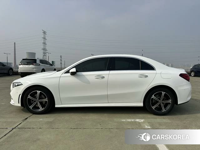 Mercedes-Benz Class A 2022 Белый из Китая, фото 4