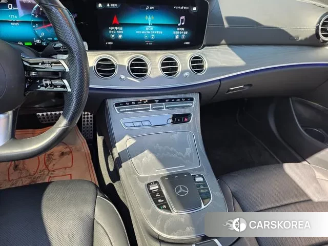 Mercedes-Benz E-Class W213 2022 Черный из Кореи, фото 4