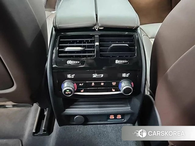 BMW 6 Series GT (G32) 2023 Черный из Кореи, фото 4