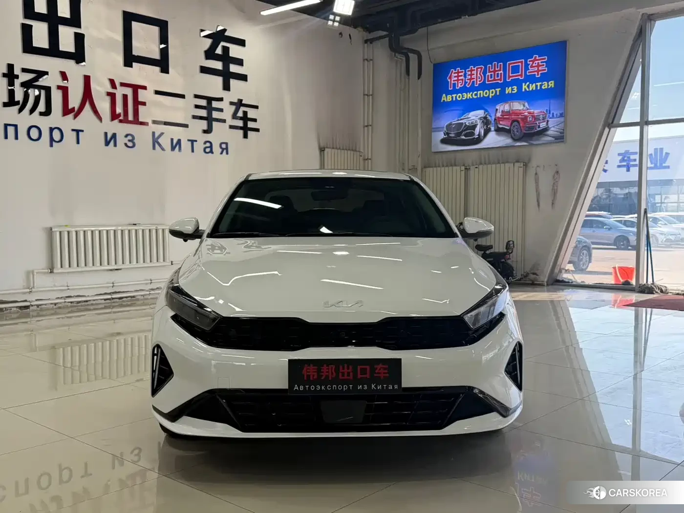 Kia K3 2023 Белый из Китая, фото 4