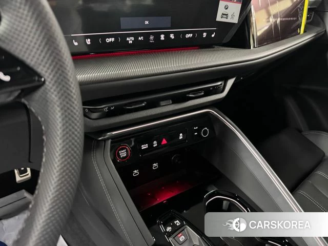 Audi Q5 (80A) 2025 Белый из Кореи, фото 4