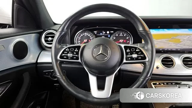 Mercedes-Benz E-Class W213 2019 Белый из Кореи, фото 4