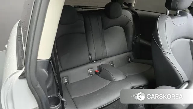 Mini Cooper 2024 Белый из Кореи, фото 4