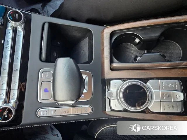 Genesis G90 2019 Черный из Кореи, фото 4