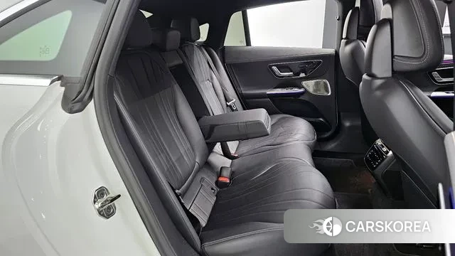 Mercedes-Benz EQE V295 2023 Белый из Кореи, фото 4