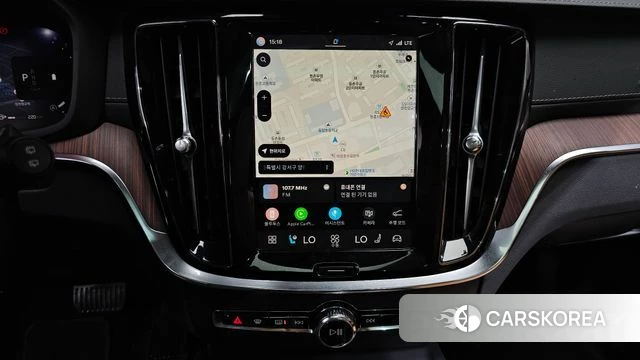 Volvo V60 Cross-Country 2nd Generation 2024 Белый из Кореи, фото 4