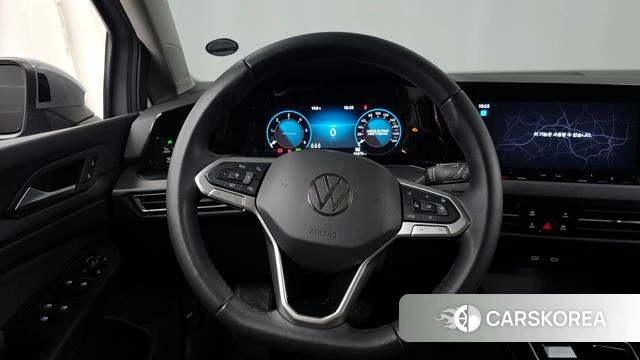 Volkswagen Golf 8th Generation 2023 Серый из Кореи, фото 4