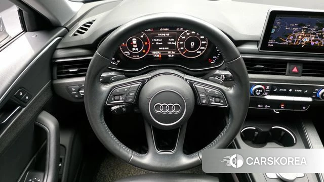 Audi A4 (B9) 2018 Серебристо-серый из Кореи, фото 4