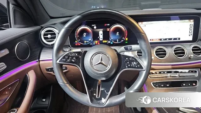 Mercedes-Benz E-Class W213 2023 Черный из Кореи, фото 4