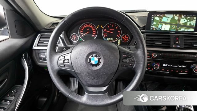 BMW 3 Series (F30) 2018 Белый из Кореи, фото 4