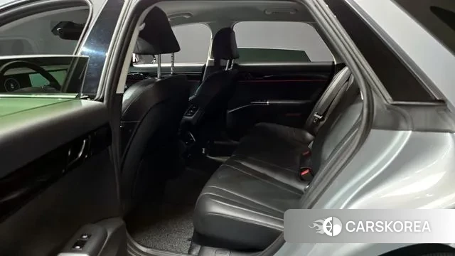 Hyundai Grandeur (GN7) 2023 Серебряный из Кореи, фото 4