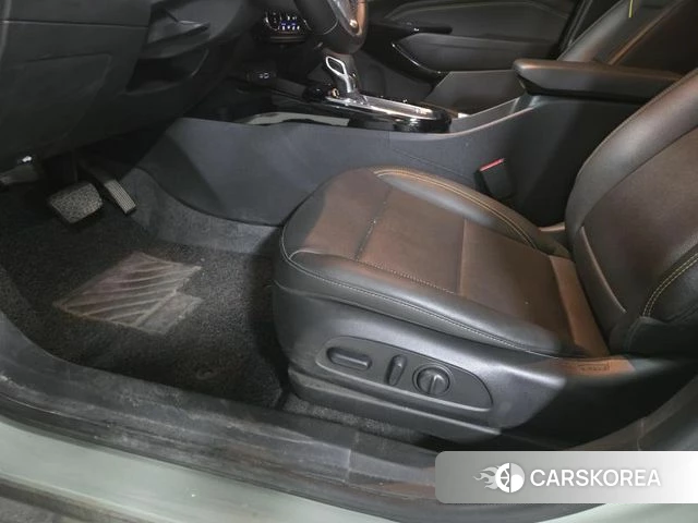 Chevrolet (GM Daewoo) Trax Crossover 2024 Цвет галактики из Кореи, фото 4