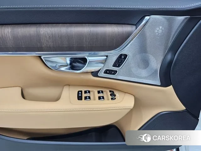 Volvo S90 2025 Белый из Кореи, фото 4