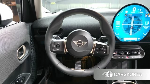 Mini Cooper C 4th generation 2025 Черный из Кореи, фото 4