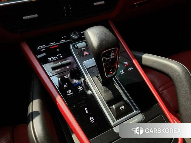 Porsche Cayenne (PO536) 2021 Черный из Кореи, фото 4