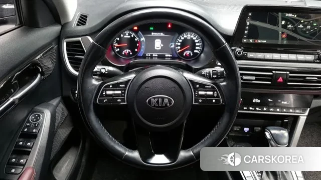 Kia Seltos 2021 Черный из Кореи, фото 4