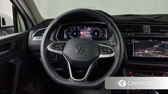 Volkswagen Tiguan second Generation 2024 Белый из Кореи, фото 4