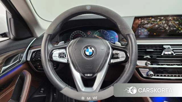 BMW 5 Series (G30) 2019 Белый из Кореи, фото 4