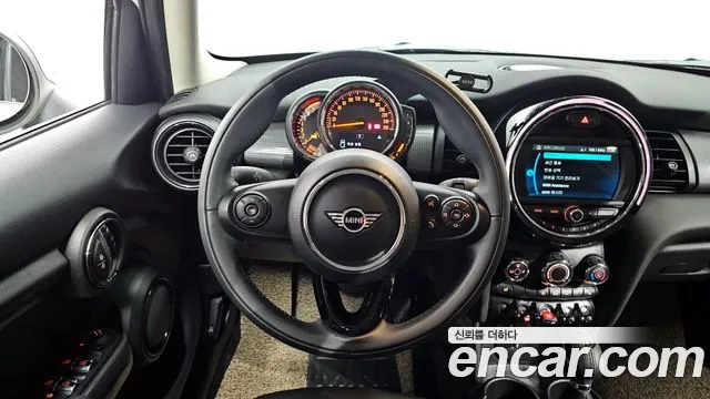 Mini Cooper id 2652984 из Кореи 4