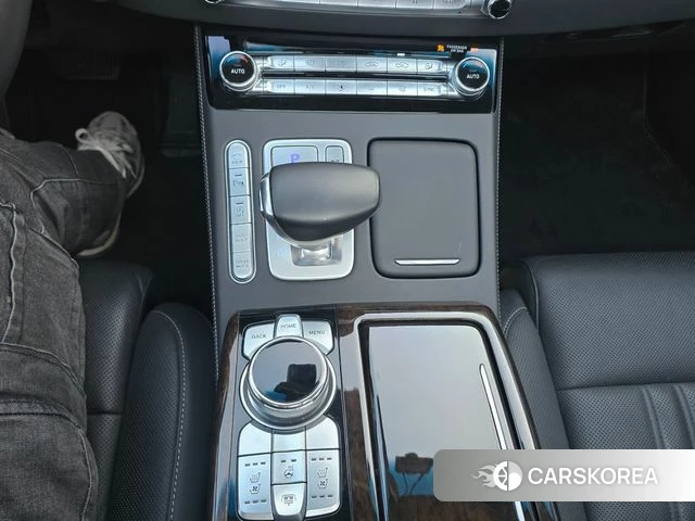 Genesis G90 2019 Черный из Кореи, фото 4