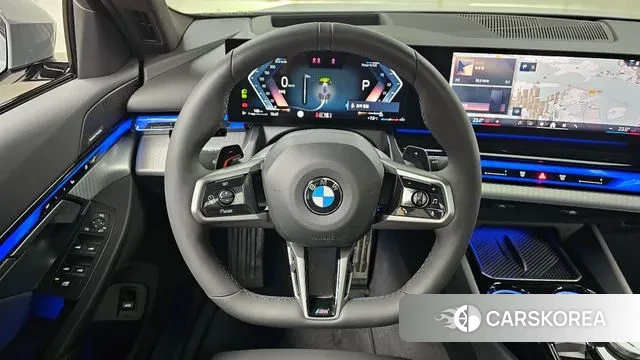 BMW 5 Series (G60) 2025 Серебристо-серый из Кореи, фото 4