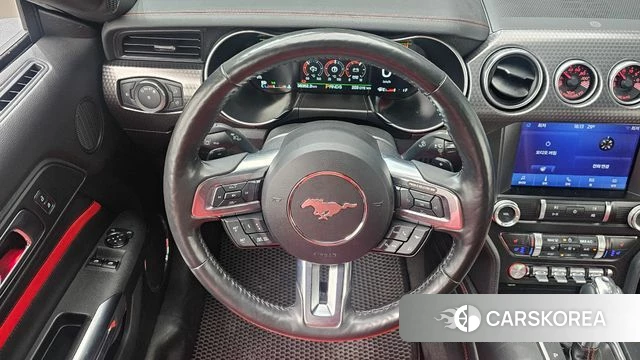 Ford Mustang 2022 Черный из Кореи, фото 4