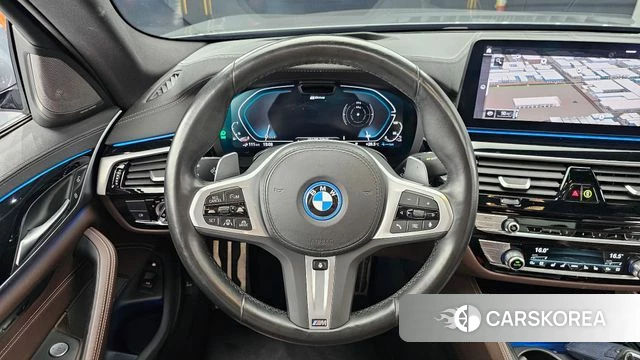 BMW 5 Series (G30) 2023 Серый из Кореи, фото 4