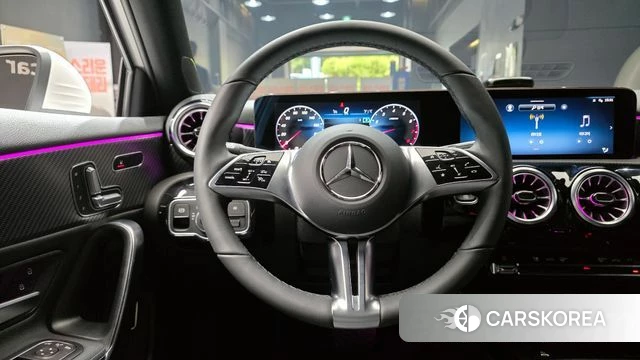 Mercedes-Benz A-Class W177 2025 Белый из Кореи, фото 4