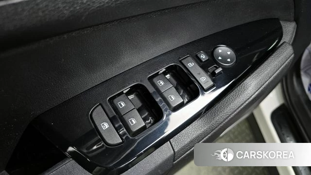 Kia Sportage 5th Generation 2021 Белый из Кореи, фото 4