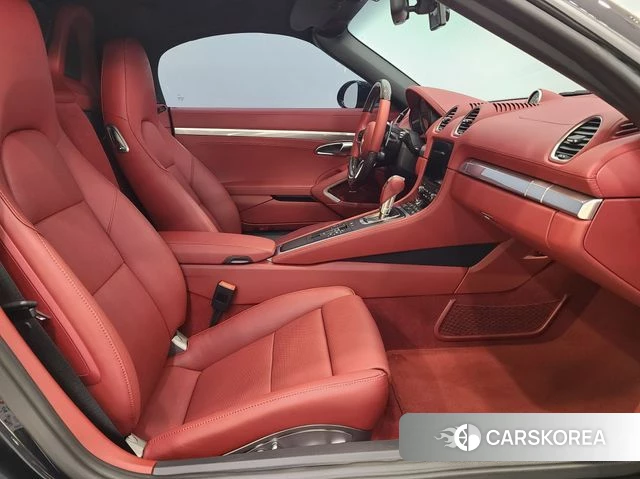 Porsche 718 Boxster 2024 Черный из Кореи, фото 4