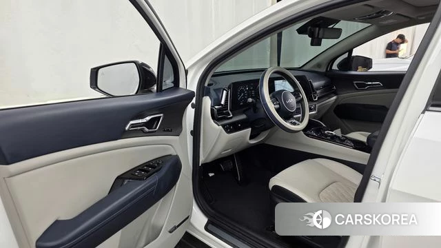 Kia Sportage 5th Generation 2023 Белый из Кореи, фото 4