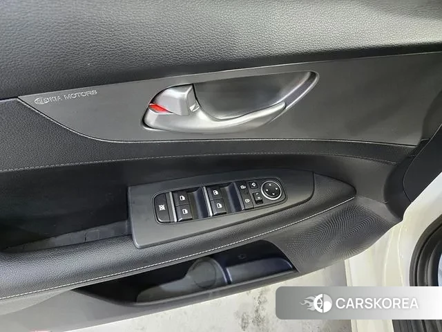 Kia Come New K3 2018 Белый из Кореи, фото 4