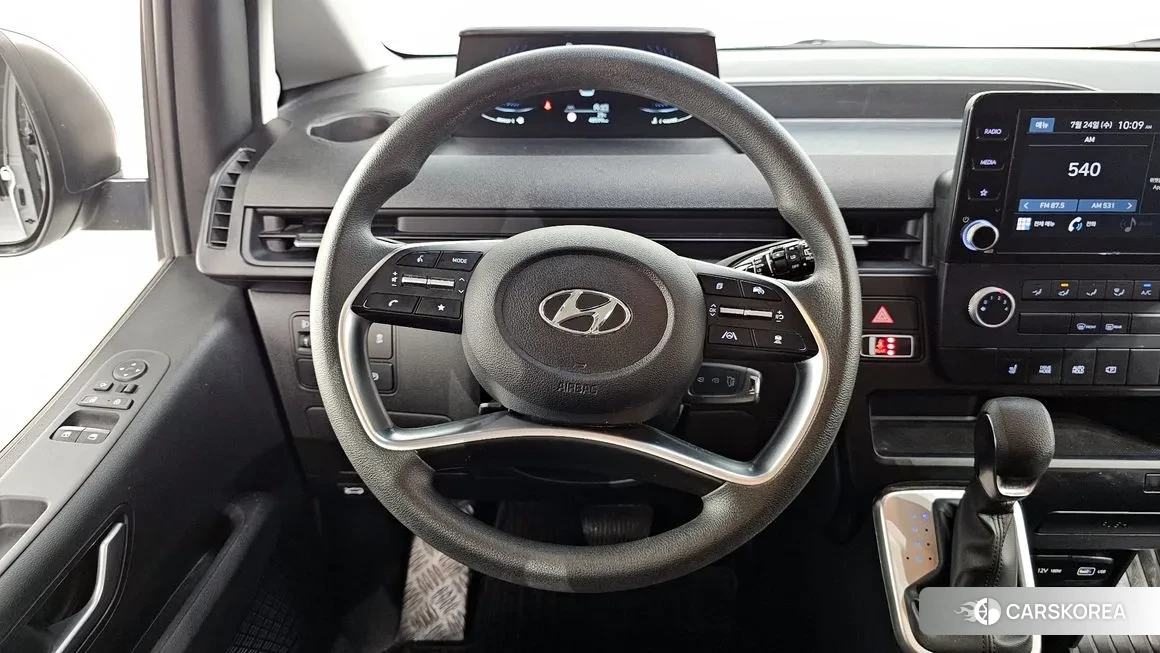 Hyundai Staria 2022 Серебряный из Кореи, фото 4