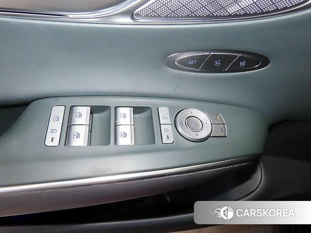 Genesis GV70 2021 Черный из Кореи, фото 4