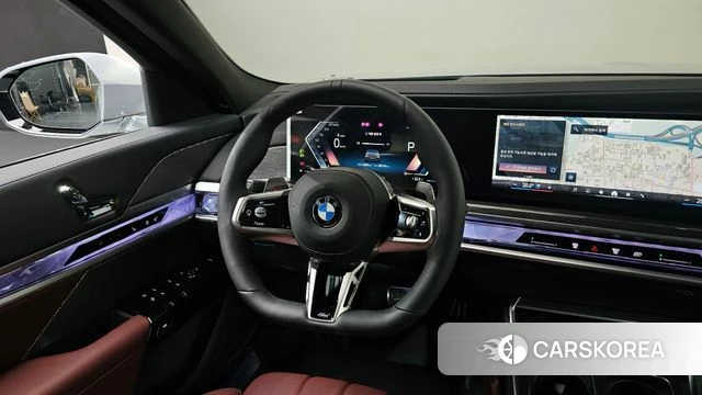 BMW 7 Series (G70) 2025 Цвет галактики из Кореи, фото 4