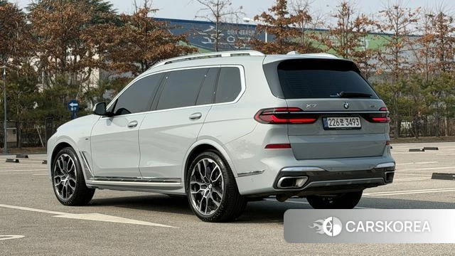 BMW X7 (G07) 2024 Серый из Кореи, фото 4