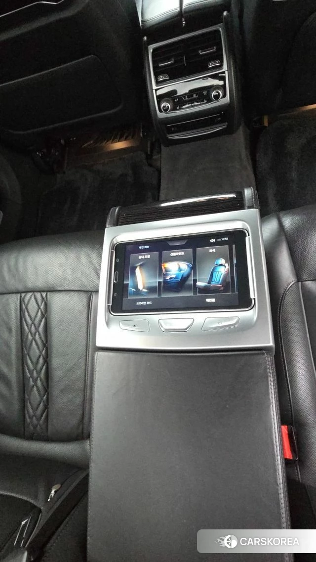 BMW 7 Series (G11) 2018 Черный из Кореи, фото 4